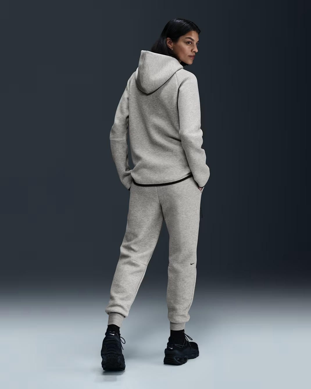 Nike Sportswear Tech Fleece Kadın Eşofman Altı