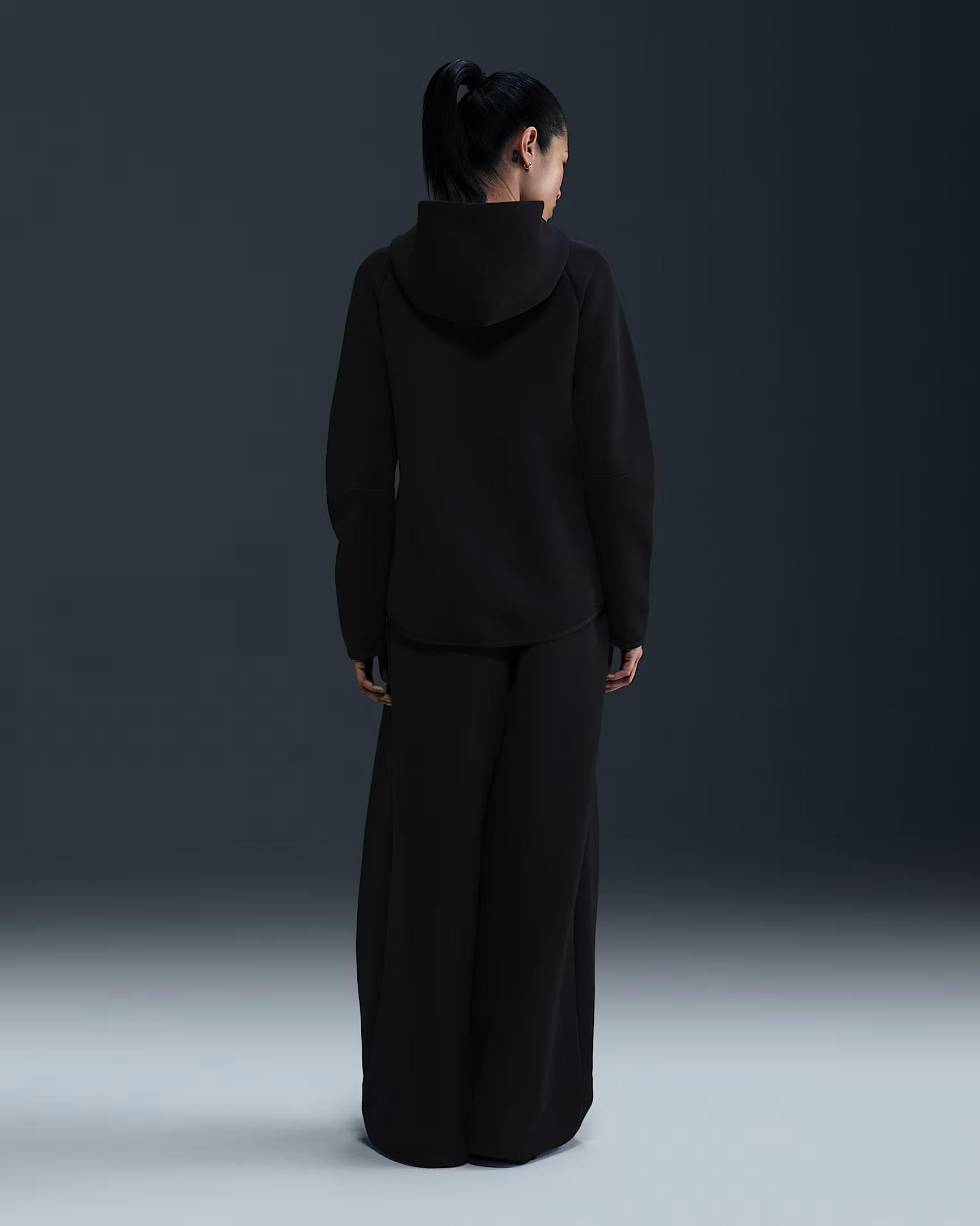 Nike Sportswear Tech Fleece Windrunner Kadın Sweatshirt