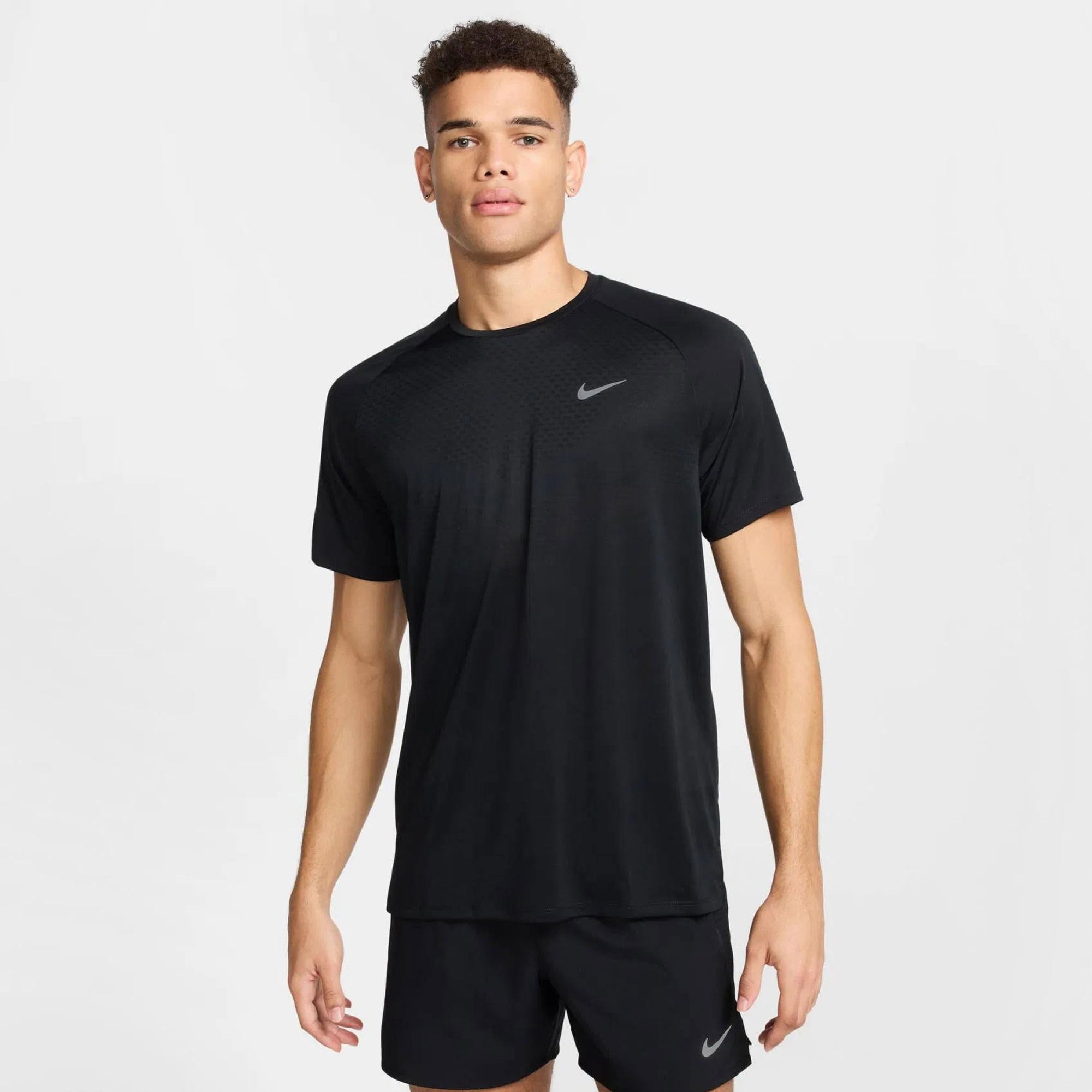 Nike Stride Dri-FIT ADV Running Erkek Tişört