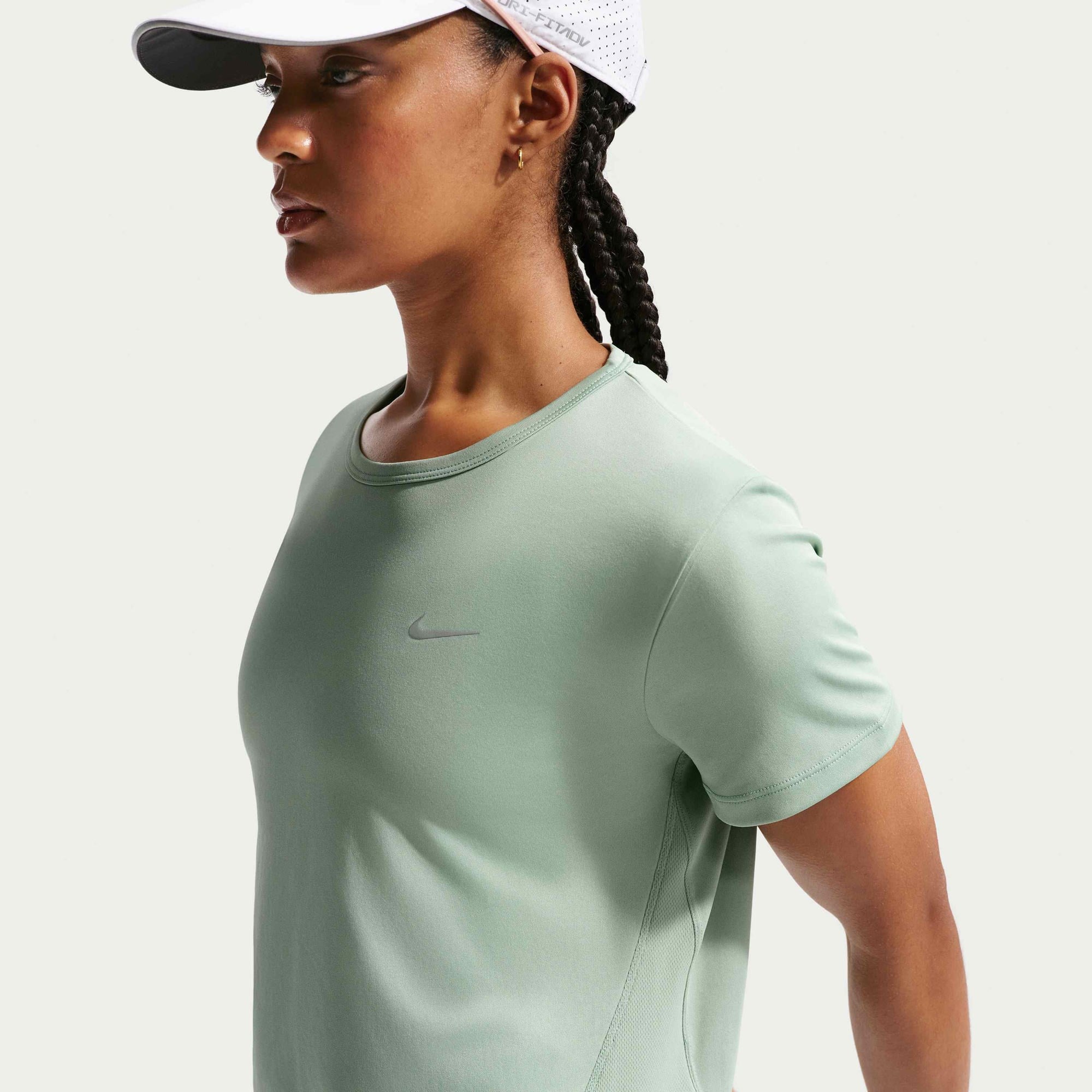 Nike Tempo Dri-FIT Kadın Tişört