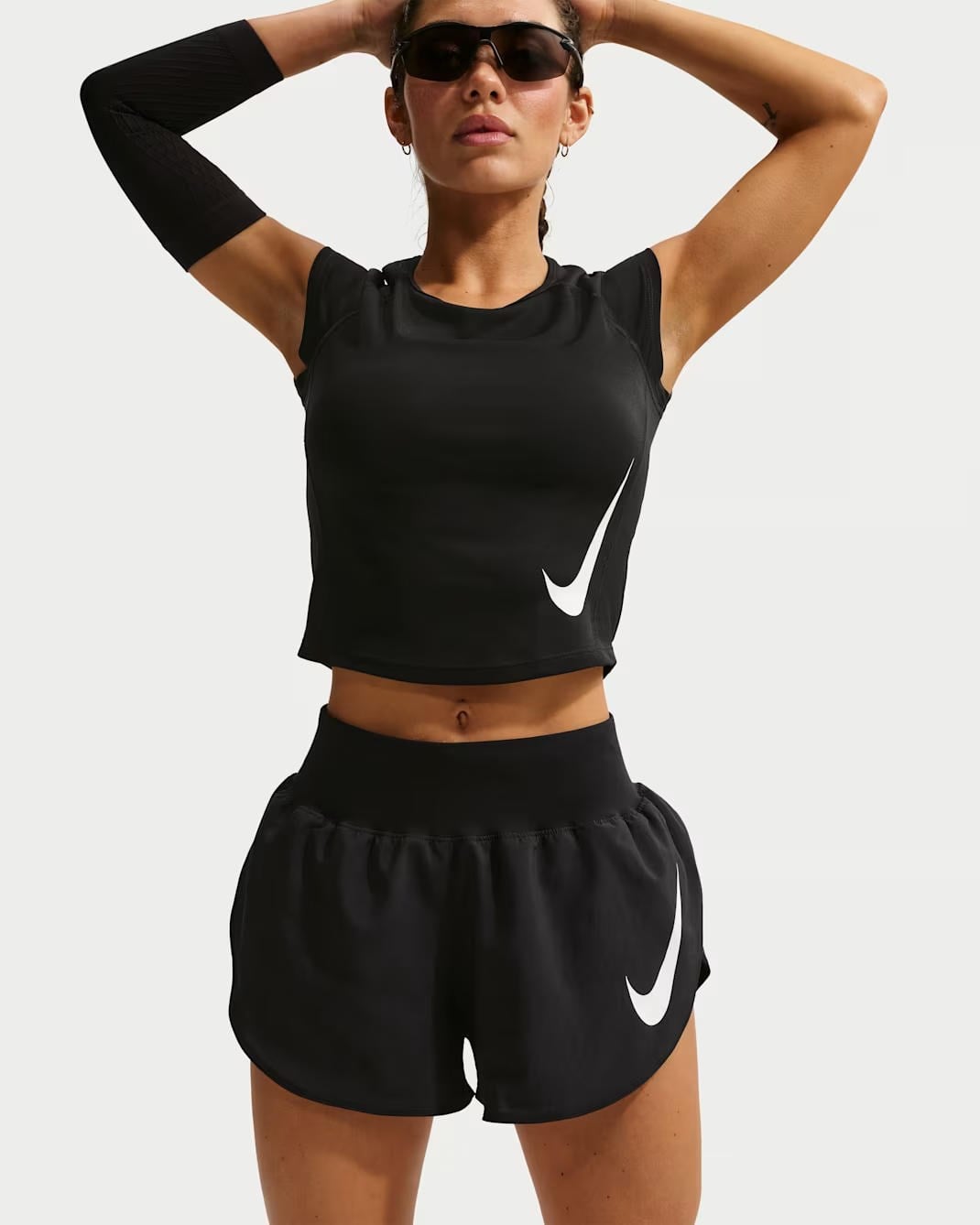 Nike Tempo Flow Swoosh Kadın Şort