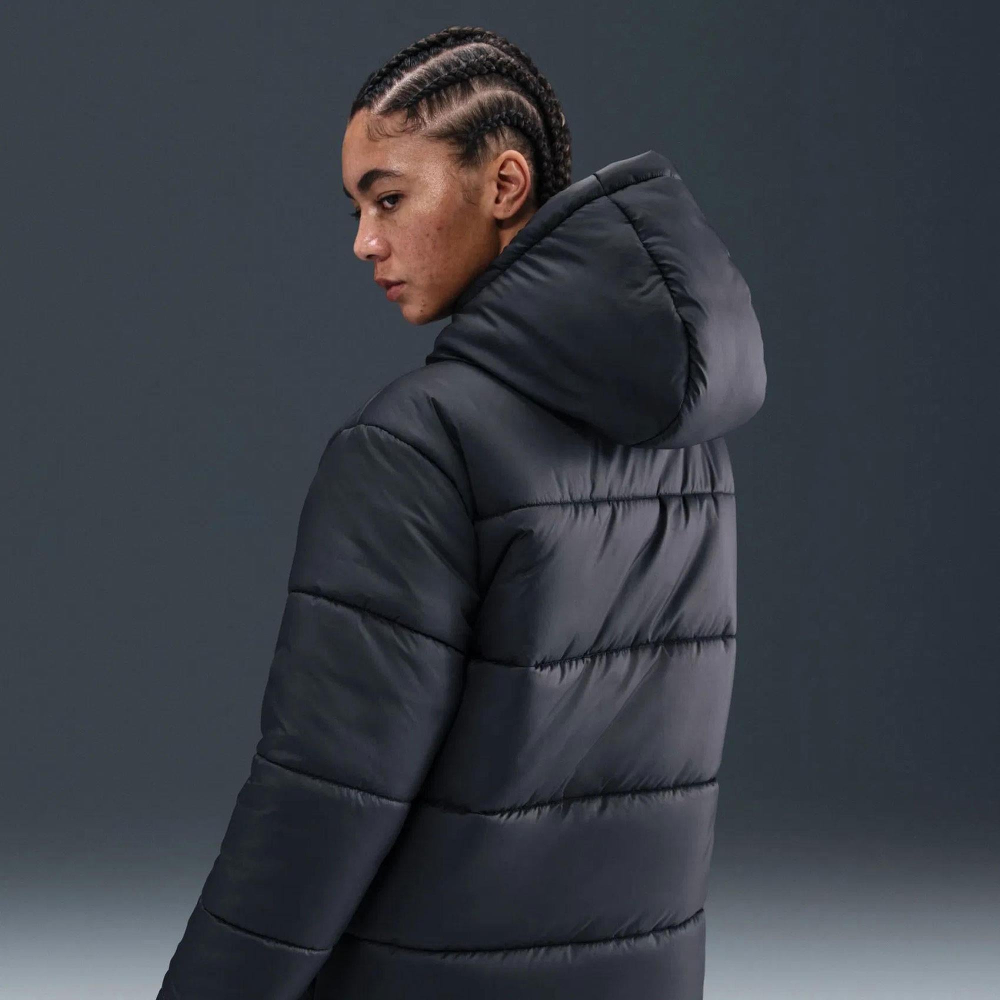 Nike Therma-FIT Synthetic Classic Parka Kadın Mont