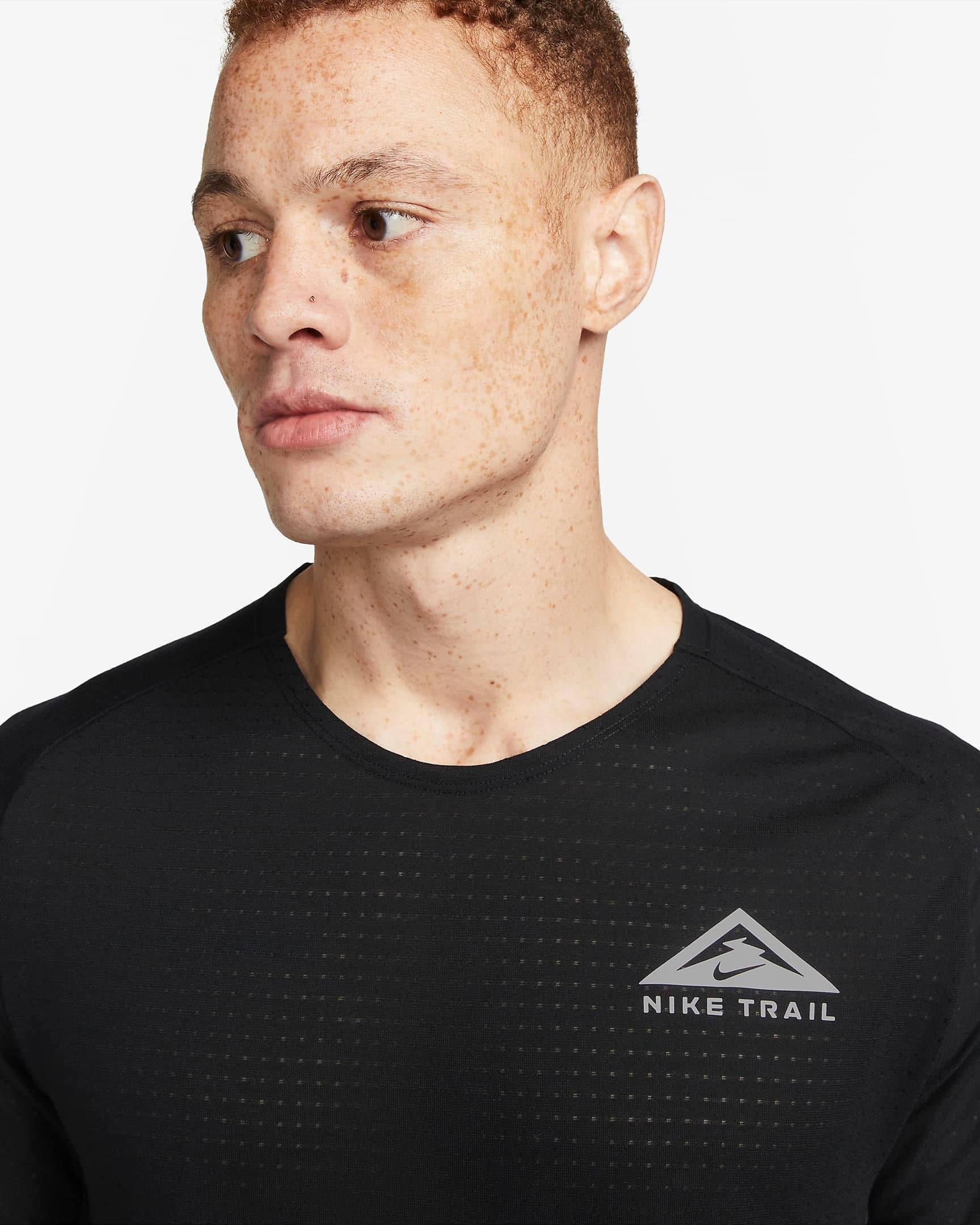 Nike Trail Solar Chase Dri-FIT Erkek Tişört