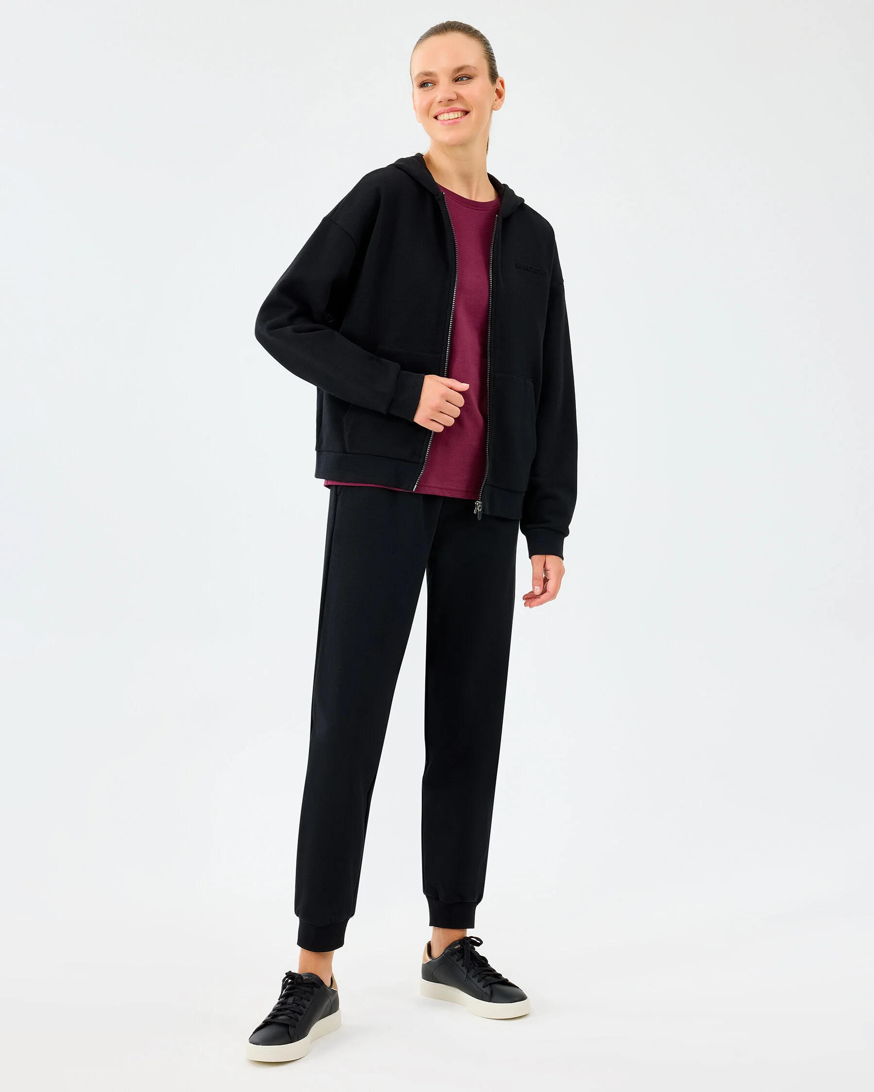 Skechers Essential Full Zip Kadın Sweatshirt