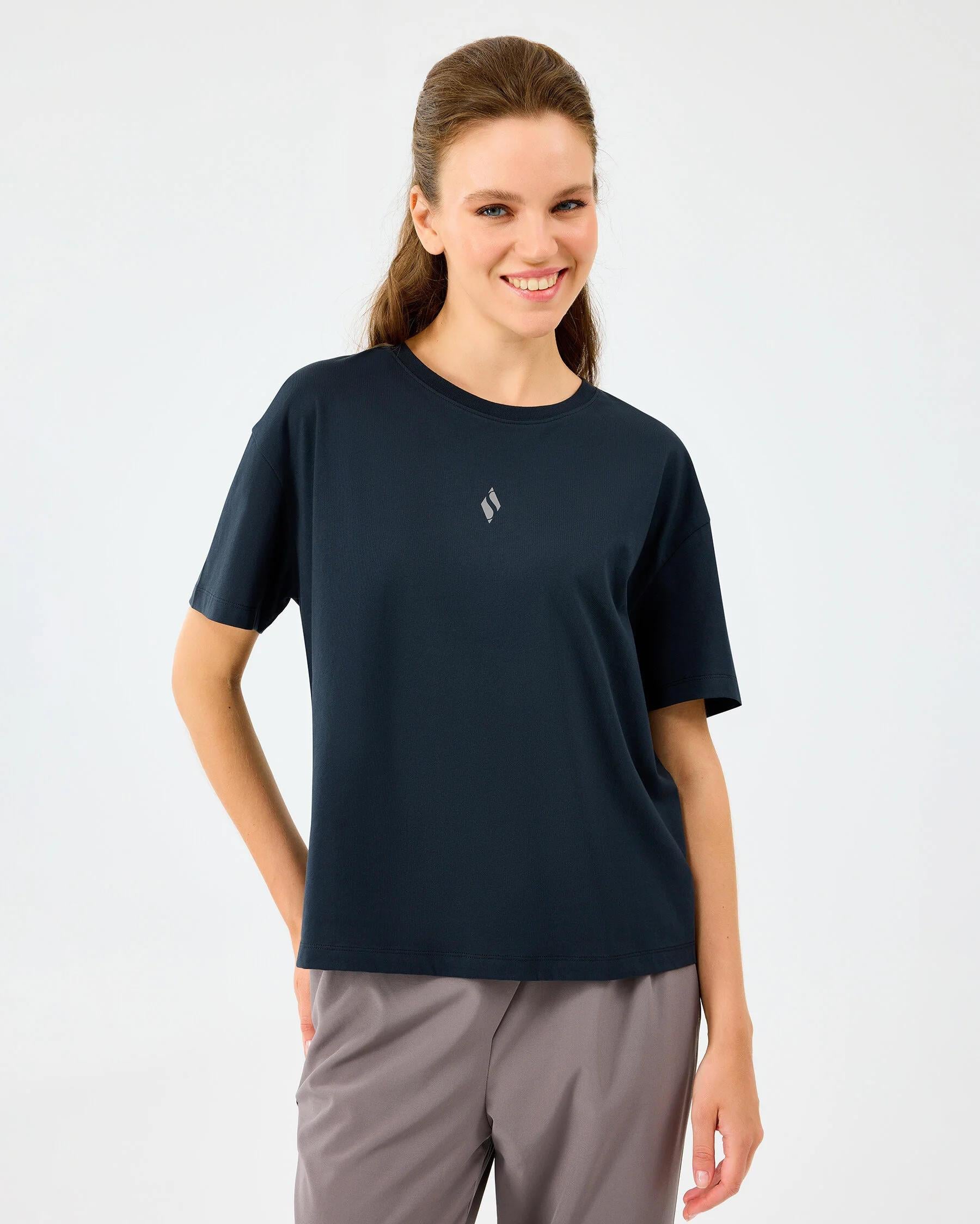 Skechers Light Fabric Kadın Tişört