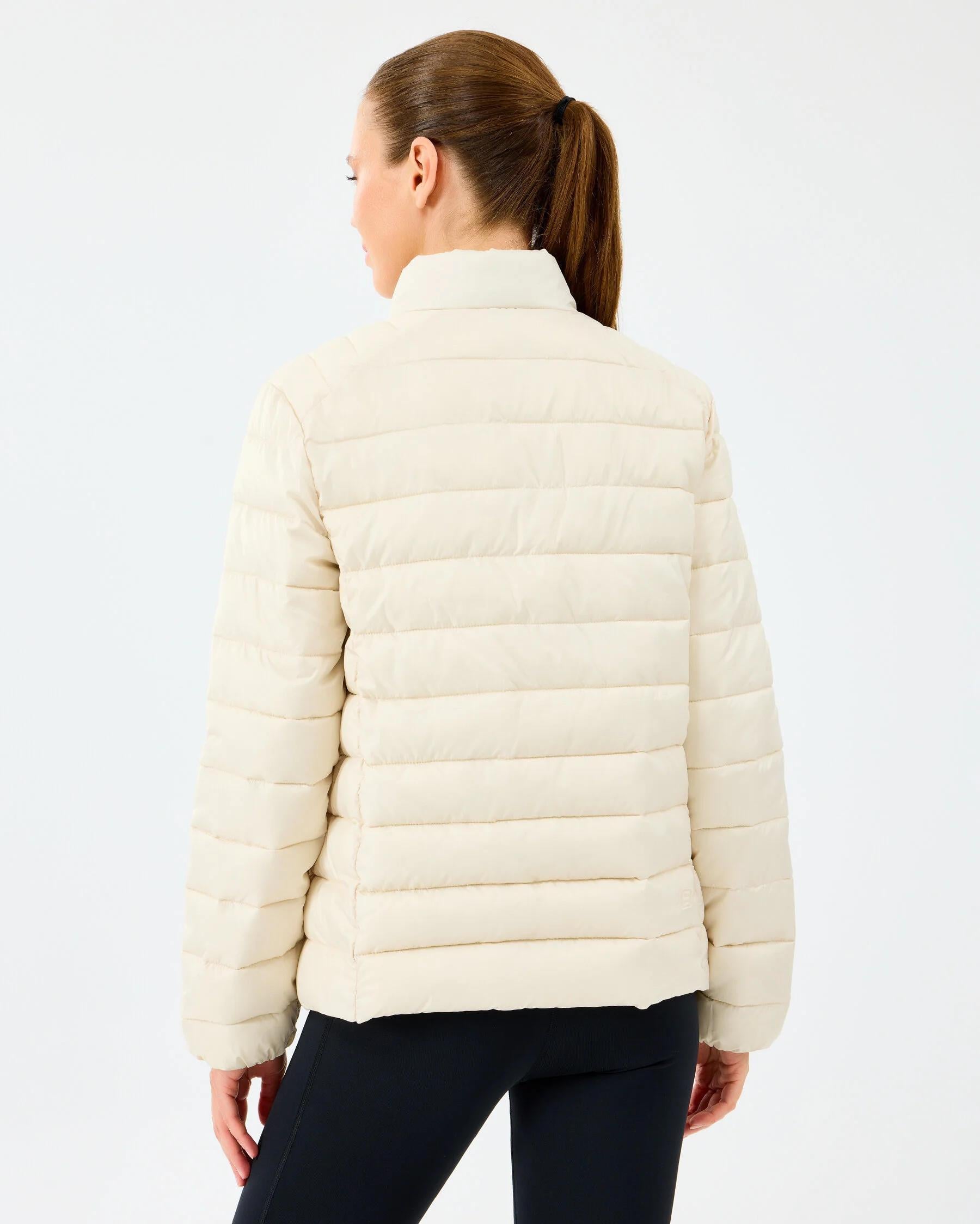 Skechers Outerwear Pop Up Detailed Padded Kadın Mont