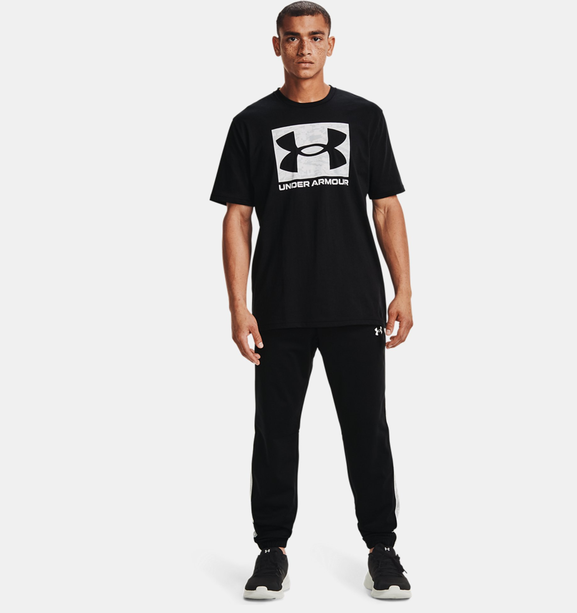 Under Armour ABC Camo Boxed Logo Erkek Tişört