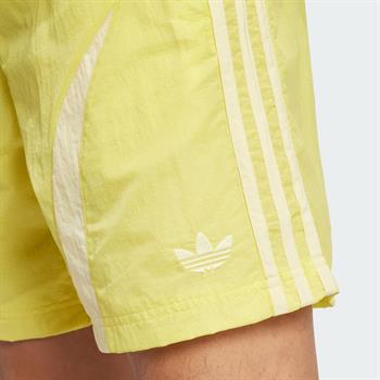 adidas Adicolor 2000s Erkek Şort