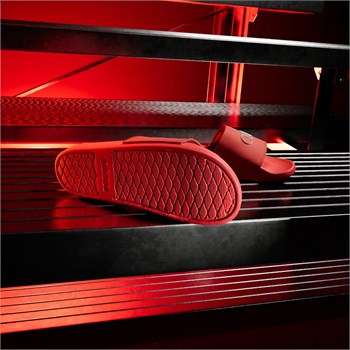 adidas Adilette Comfort Audi Revolut F1 Team Erkek Terlik