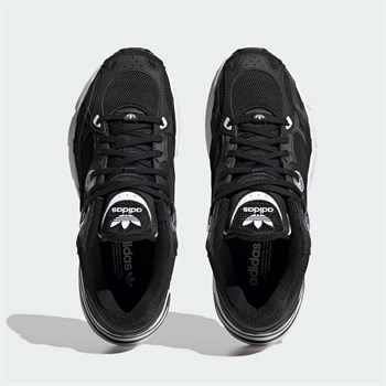 adidas Astir Kadın Günlük Spor Ayakkabı