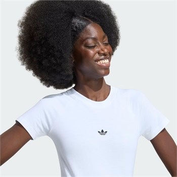 adidas Essentials Kadın Tişört