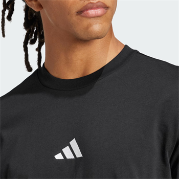 adidas Essentials Small Logo Single Erkek Tişört