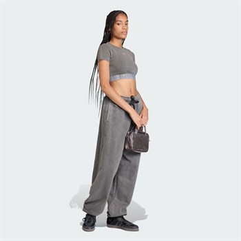 adidas Essentials Wash Kadın Tişört