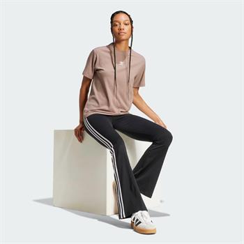 adidas Essentials Wind Rib Kadın Tişört