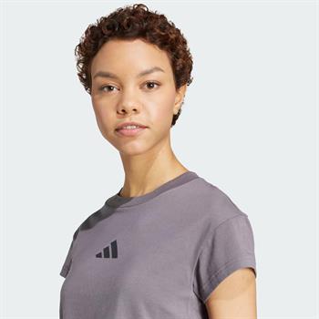 adidas Future Icons Small Logo Baby Kadın Tişört