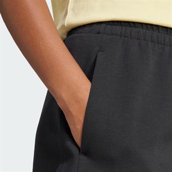 adidas Future Icons Small Logo Kadın Şort