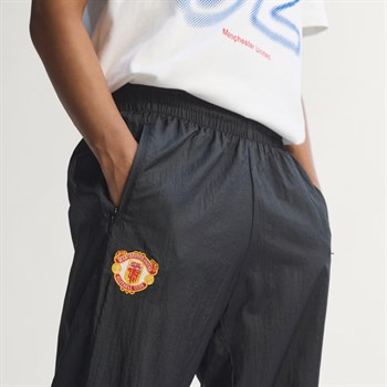 adidas Manchester United Woven 90 Erkek Eşofman Altı