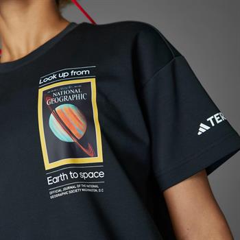 adidas Nat Geo Aeroready Graphic Erkek Tişört