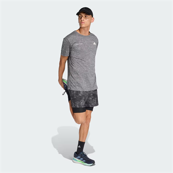adidas Own The Run Spray Dye 2-In-1 Erkek Şort