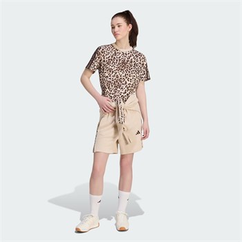 adidas Seasonal Essentials Leopar Kadın Tişört