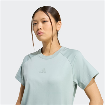 adidas Soft Lux Kadın Tişört