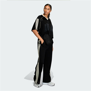 adidas Stadium Kadın Tişört