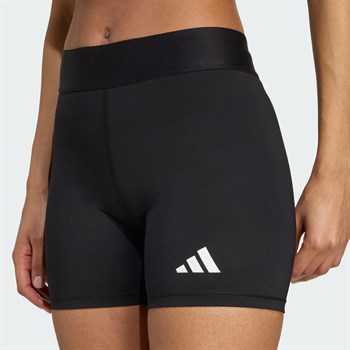 adidas Techfit Kadın Şort
