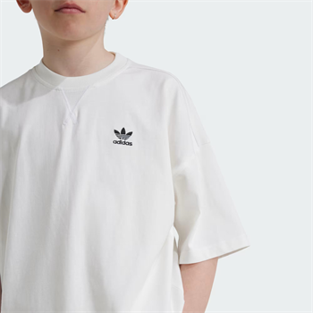 adidas Tee Çocuk Tişört