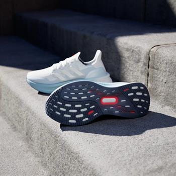 adidas Ultraboost 5 Kadın Koşu Ayakkabısı