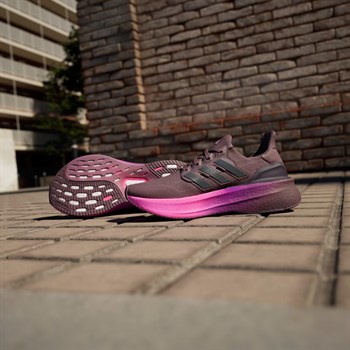 adidas Ultraboost 5 Kadın Koşu Ayakkabısı