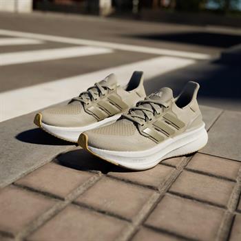 adidas Ultraboost 5 Kadın Koşu Ayakkabısı
