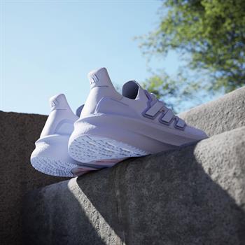 adidas Ultraboost 5 Kadın Koşu Ayakkabısı