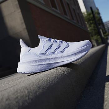 adidas Ultraboost 5 Kadın Koşu Ayakkabısı