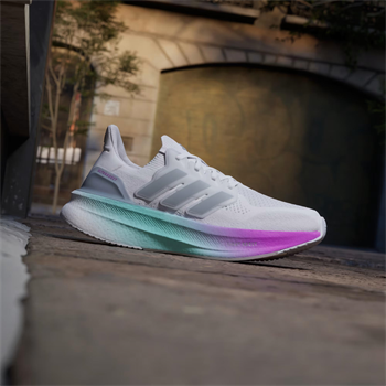 adidas Ultraboost 5 Kadın Koşu Ayakkabısı