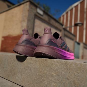 adidas Ultraboost 5 Kadın Koşu Ayakkabısı