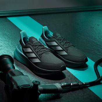 adidas Ultraboost 5 Mercedes Amg Petronas F1 Team Erkek Koşu Ayakkabısı