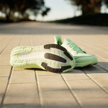 adidas Ultraboost Light Erkek Koşu Ayakkabısı