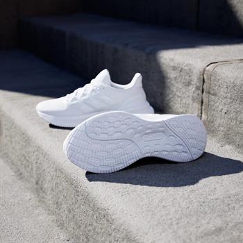 adidas UltraRun 5 Kadın Koşu Ayakkabısı