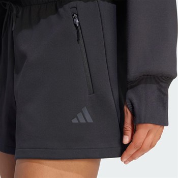 adidas Z.N.E. Kadın Şort