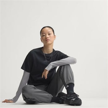 adidas Z.N.E. Kadın Tişört