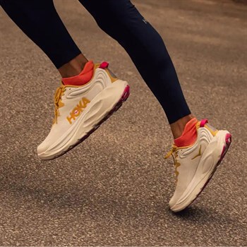 Hoka Gaviota 6 Kadın Koşu Ayakkabısı