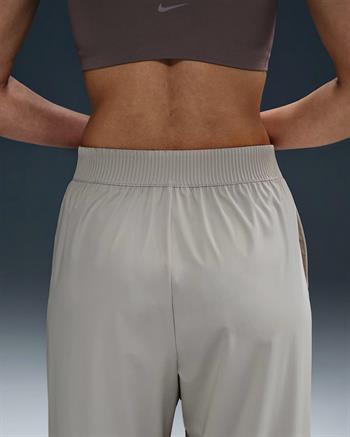 Nike 24.7 PerfectStretch Dri-FIT Kadın Eşofman Altı