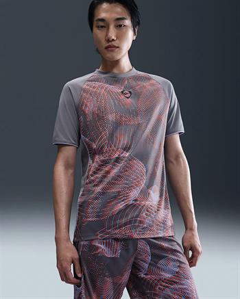 Nike Academy Dri-FIT Erkek Tişört