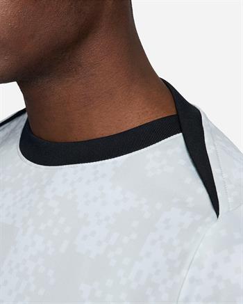 Nike Academy Pro Dri-FIT Erkek Tişört