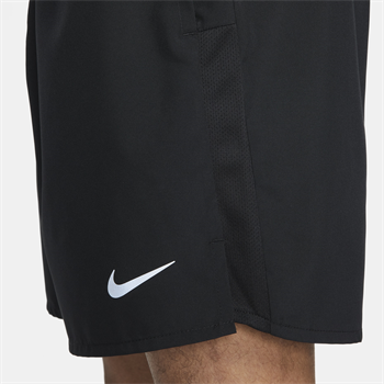 Nike Dri-FIT Challenger 7UI Erkek Şort