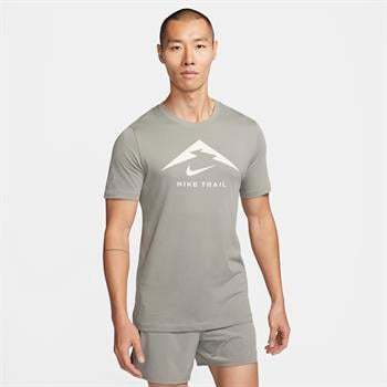Nike Dri-FIT Trail Logo Erkek Tişört