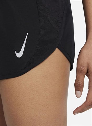 Nike Fast Dri-Fit Tempo Kadın Şort