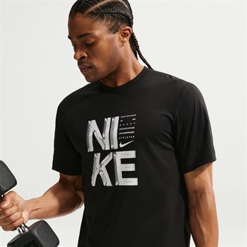 Nike Hyverse Dri-FIT Erkek Tişört
