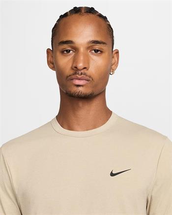 Nike Hyverse Dri-FIT UV Erkek Tişör