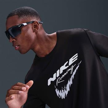 Nike Miler Erkek Tişört